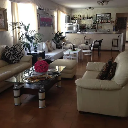 Fiammetta * ريميني